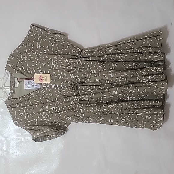 entro Dresses & Skirts - ENTRO‎ Women's Olive Green Short Sleeve Floral Mini Dress - Size L NEW WITH TAGS